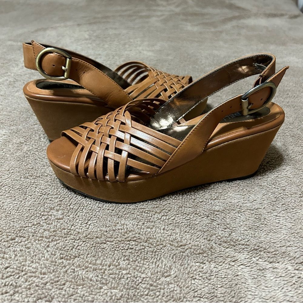 Ciao Bella Brown Wedge Sandal weaved straps Heel Buckle 7.5